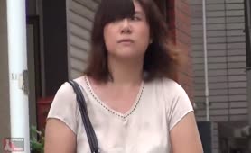 Japanese babe caught shitting in public