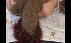 Redhead babe wants poop on her entire face