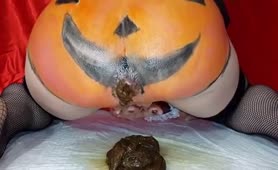 Halloween shitting