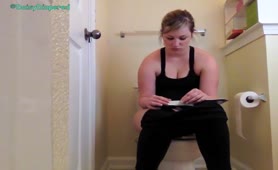 Nice college girl shitting in toilet
