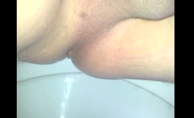 Lady Farts and Shits in Toilet