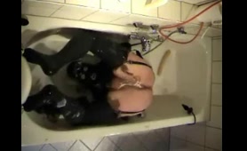 Liquid Shit Everywhere