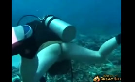 Woman Shits While Swimming Underwater