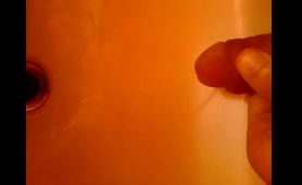 Lady Pisses in the Sink