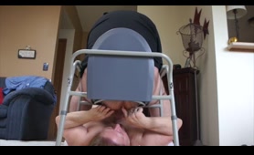 Curvy Lady Shits on a Face