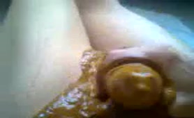 Jerking off with scat