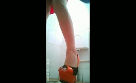 Red shoes and diarrhea