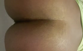 Big ass shoots diarrhea poo